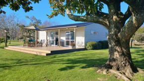 THE GUEST HOUSE - Awakeri modern country cottage